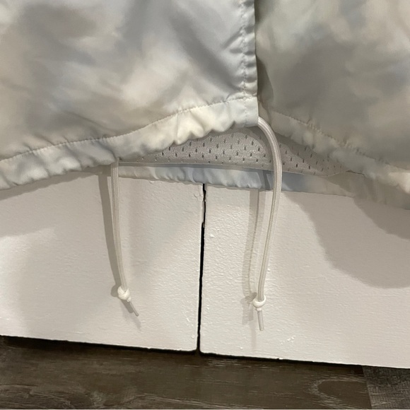 PINK Victoria's Secret Tie Dye Windbreaker Jacket - Picture 7 of 12